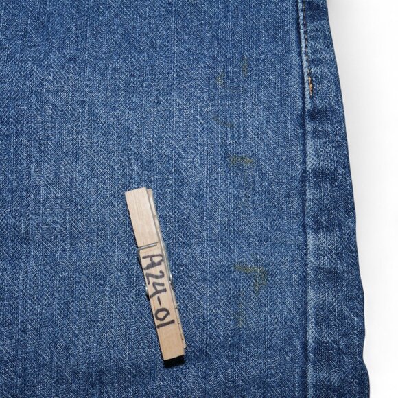 Levi's 505 Men’s Size 40 Jean Shorts Jorts Stonewashed Denim EUC - Picture 3 of 9